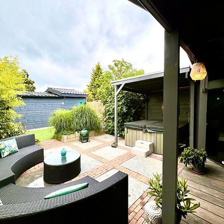 Buddha Style Family House & Jacuzzi & Sauna Near Amsterdam Vijfhuizen Eksteriør bilde