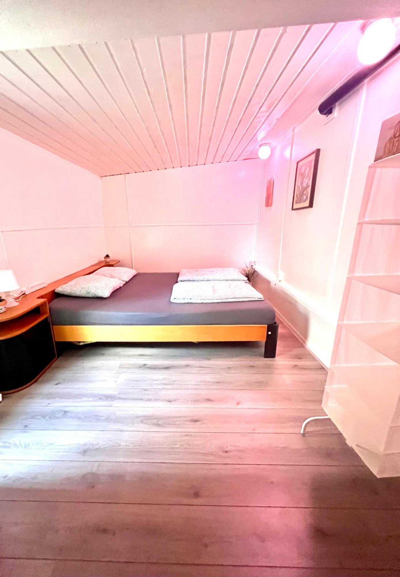 Buddha Style Family House & Jacuzzi & Sauna Near Amsterdam Vijfhuizen Eksteriør bilde