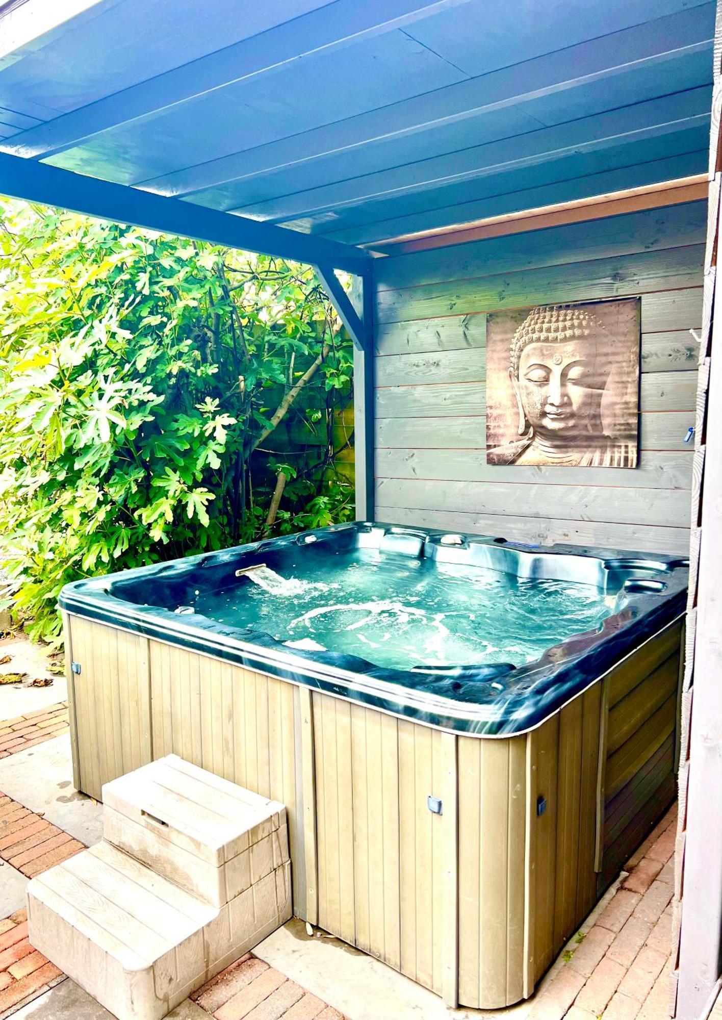 Buddha Style Family House & Jacuzzi & Sauna Near Amsterdam Vijfhuizen Eksteriør bilde